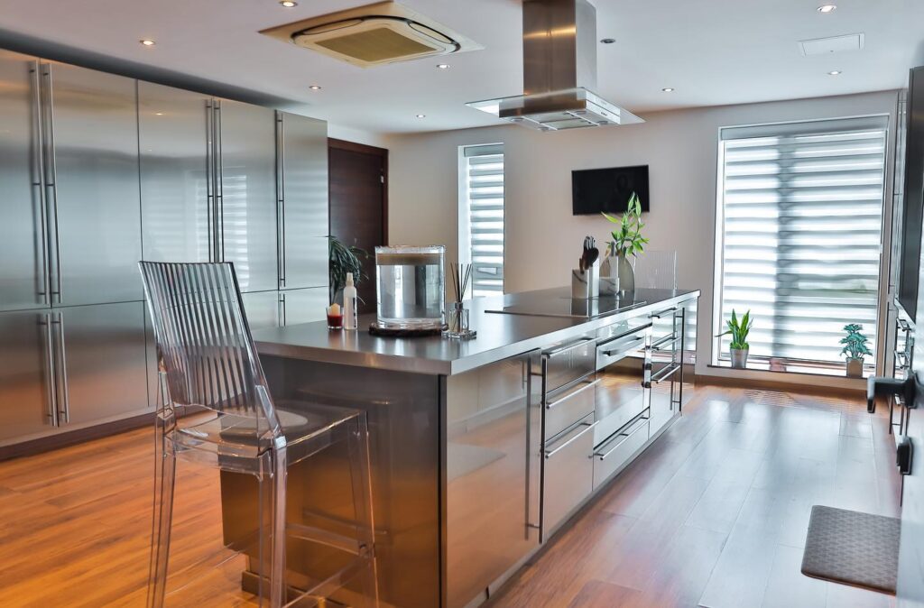 lamragalleries_1679044094_3060366135014828388_52818469884